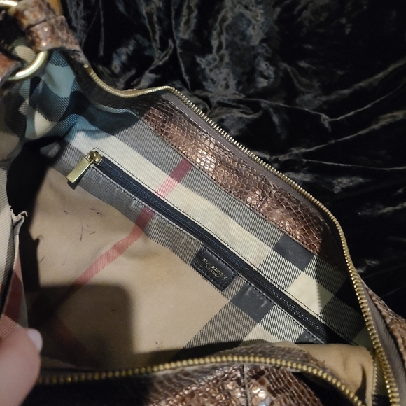 Vintage Burberry animal skin purse - Picture 3 of 5